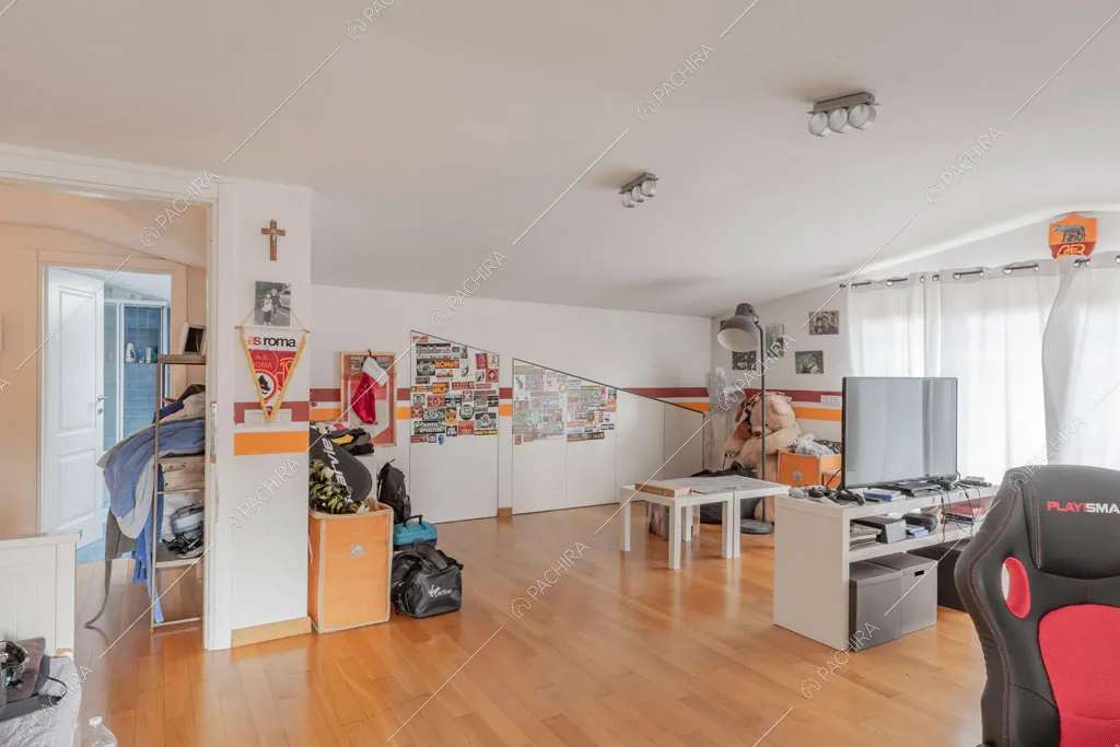 Camera da letto dei ragazzi della villa Bauxite, location in stile moderno a Roma