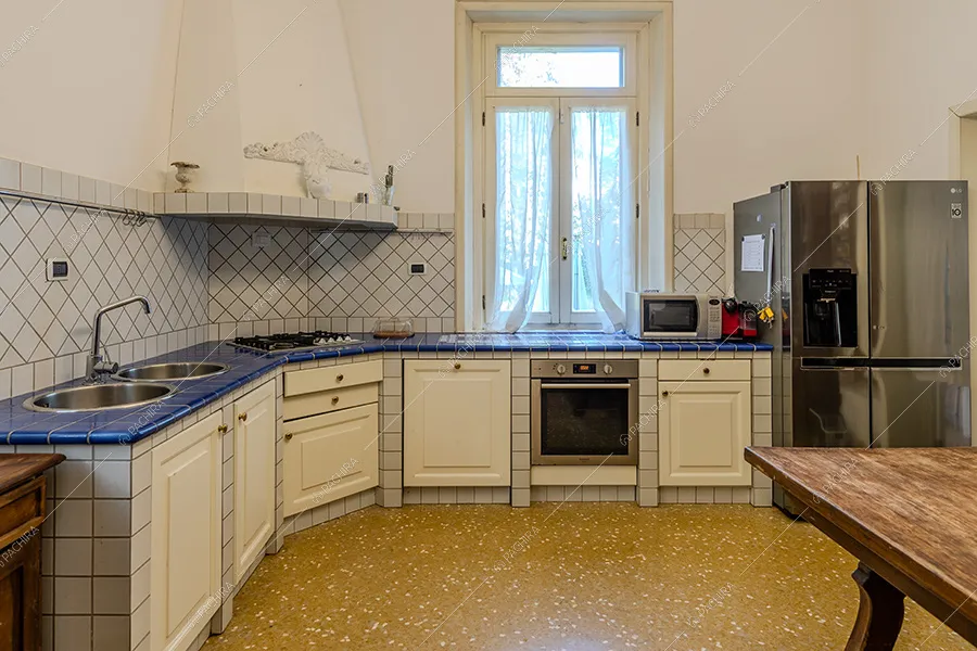 Cucina della villa Rainier, location in stile liberty a Milano