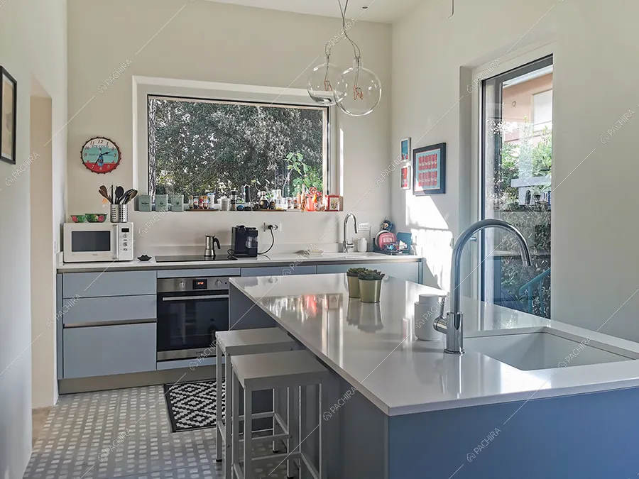 Cucina della villa Storace, location in stile moderno a Lucca