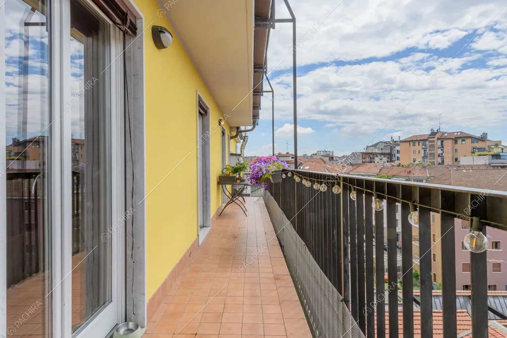 Balcone dell'appartamento Quiabo, location in stile contemporaneo a Milano