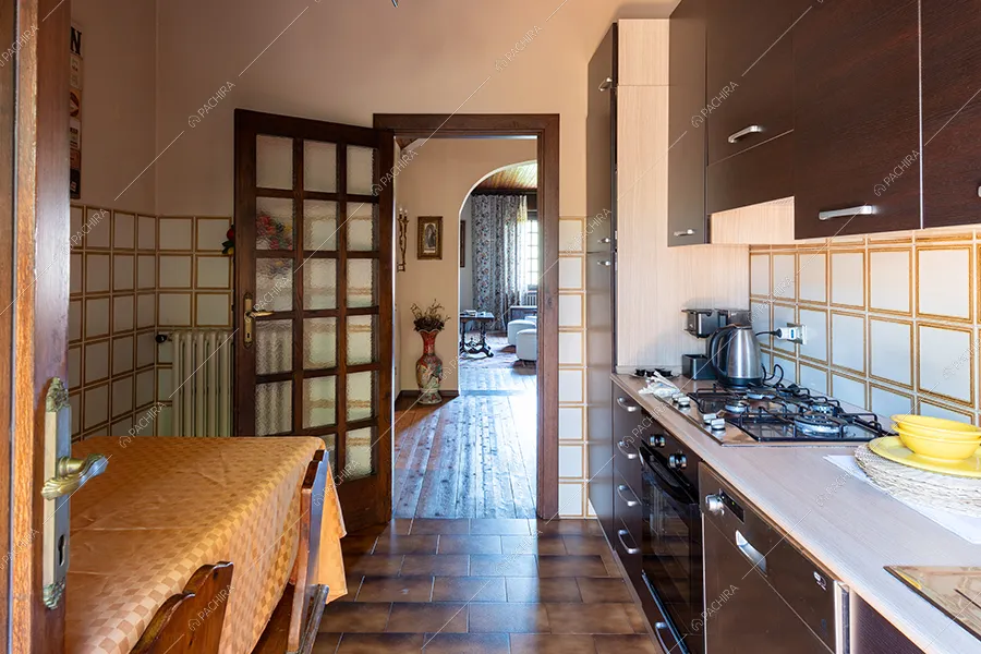Cucina della villa Realgar, location in stile country a Milano