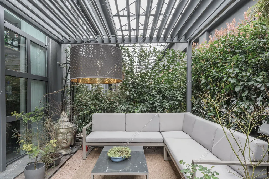 Veranda del loft Tagus, location in stile contemporaneo a Milano