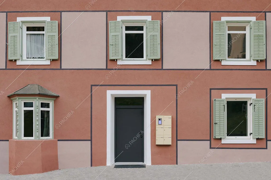 Esterni della villa Botnia, location in stile contemporaneo a Bolzano