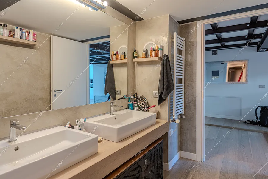 Bagno del loft Vanadio, location in stile moderno a Milano