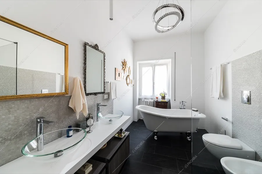 Bagno dell'appartamento Araguaia, location in stile moderno a Roma