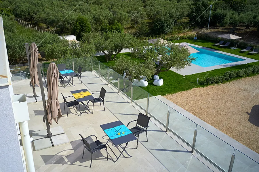 Esterni della villa Godavari, location in stile moderno a Trapani