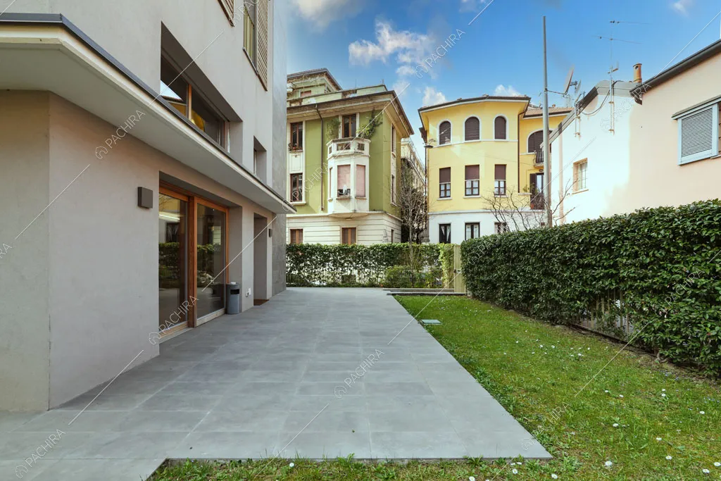 Giardino dell'espositivo Apocino, location in stile contemporaneo a Milano