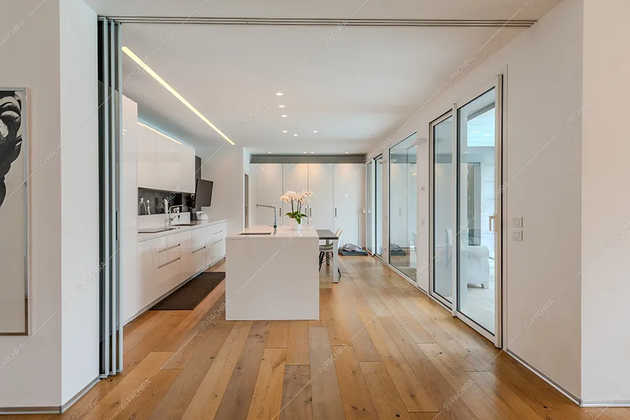 Cucina della villa Daintree, location in stile moderno a Varese