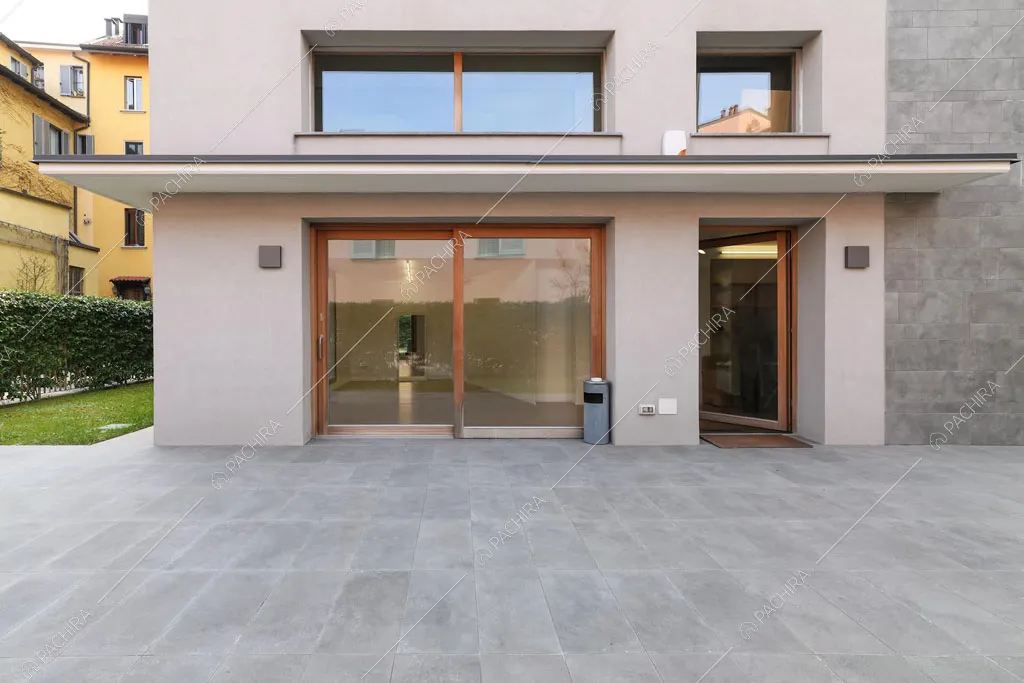 Vista sugli esterni dell'espositivo Apocino, location in stile contemporaneo a Milano