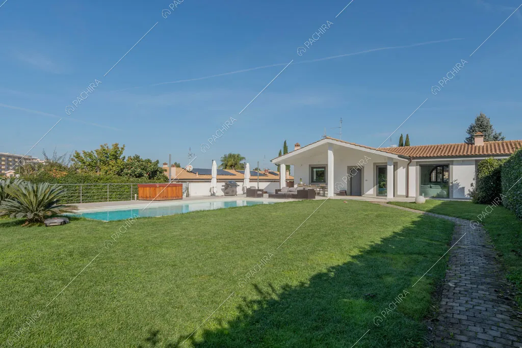 Giardino della villa Tagliamento, location in stile contemporaneo a Roma